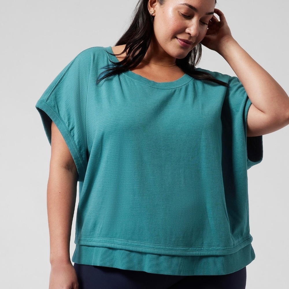 NWT- Athleta Sundown Shirred Tee 3X